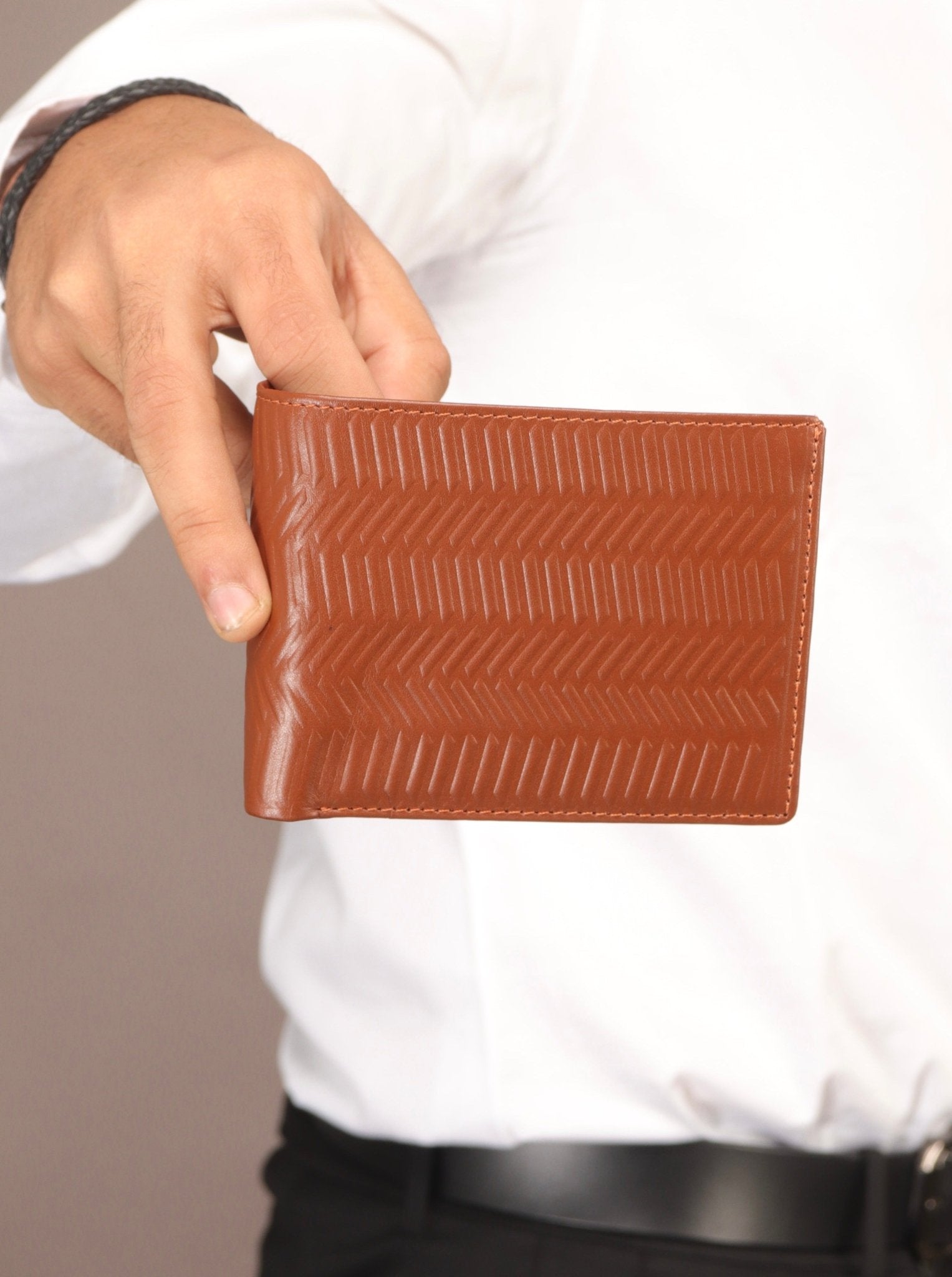 Luxury in Leather: Men's Leather two fold wallets - Timeless Elegance for Every Pocket - Flengo