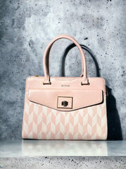 Structured Sophistication: Printed Handbags - Elevate Your Ensemble with Timeless Style - Flengo